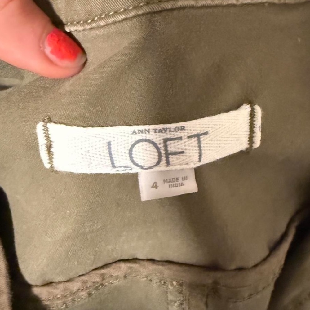 Loft green cropped jacket with cute ruffle back hem - Picture 2 of 4